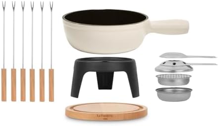 La Fonderie 1890 Service à Fondue en Fonte 6 Personnes Mont Blanc, Fondues Fromage et Chocolat, 6 Fourchettes avec Manches en Bois de hêtre, Socle en Bois Naturel, Capacité 1,8L – Image 4