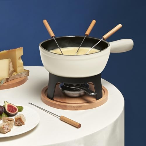 La Fonderie 1890 Service à Fondue en Fonte 6 Personnes Mont Blanc, Fondues Fromage et Chocolat, 6 Fourchettes avec Manches en Bois de hêtre, Socle en Bois Naturel, Capacité 1,8L – Image 7