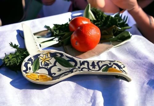 POGE MESTOLO EN CÉRAMIQUE, PORTE CUILLIER, ACCESSOIRE DE CUISINE, OUTIL DE CUISINE MULTIUSAGE, IMPRIMÉ MAIOLIQUE CM 30 (Blanc/Citron Sicile)